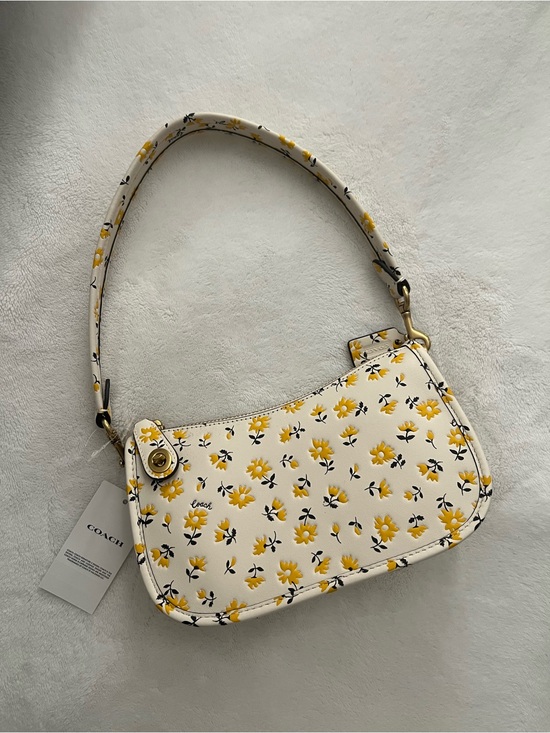Coach Handbags - NWT Coach Swinger 20 Chalk w/ Yellow Flowers